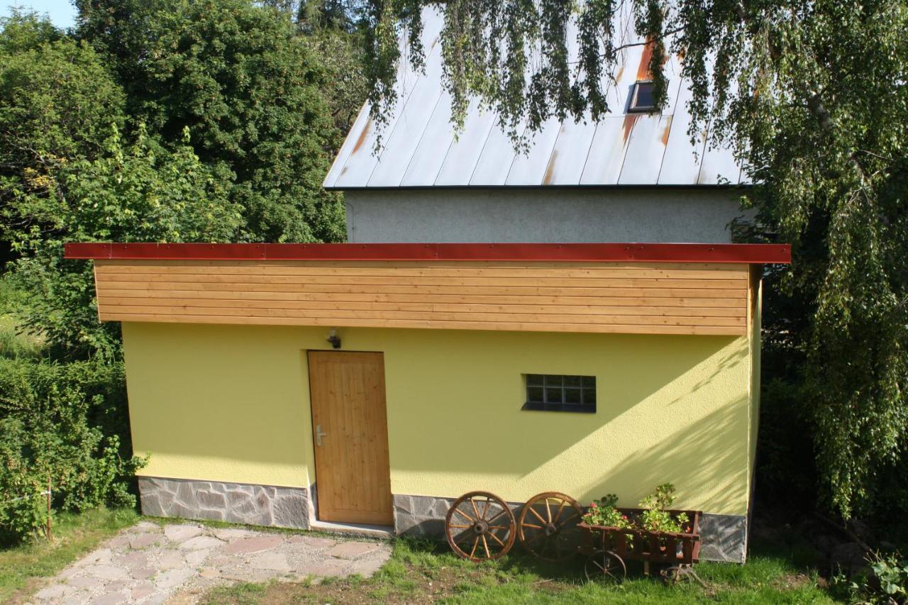 Penzion U Zpevaku Nove Hute Εξωτερικό φωτογραφία